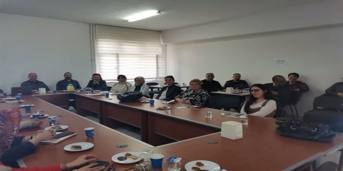 https://shmyo.sakarya.edu.tr/tr/duyuru/goster/131179/akademik-kurul-toplantisi